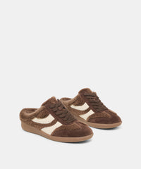 MERIT SLIDE PLUSH SNEAKERS DK BROWN PLUSH